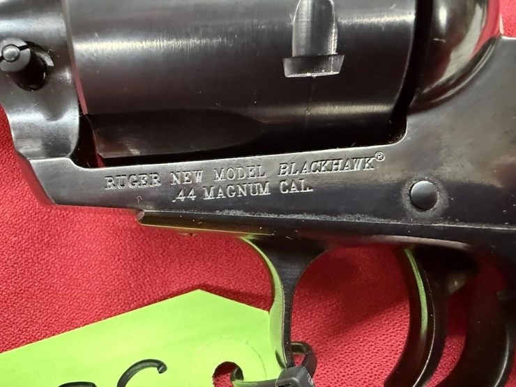 ruger-blackhawk-.44-mag-pistol-image-4