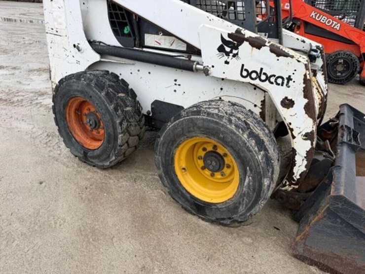 2009-bobcat-864-image-28