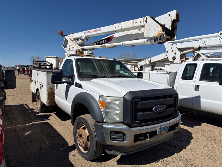 2012-ford-f550-image-2