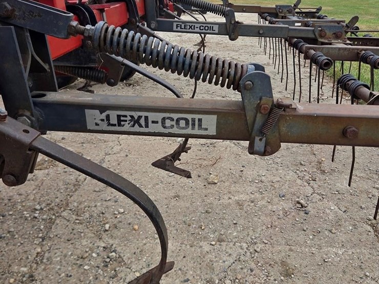 case-ih-4900-image-19