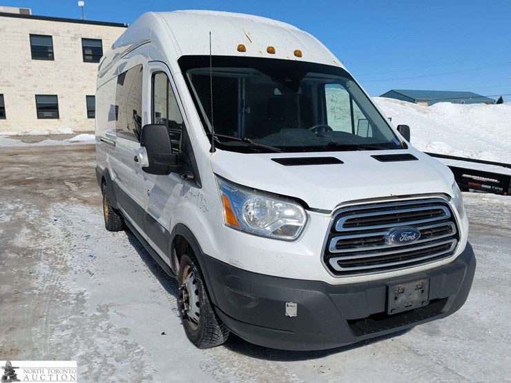 2016-ford-transit-image-3