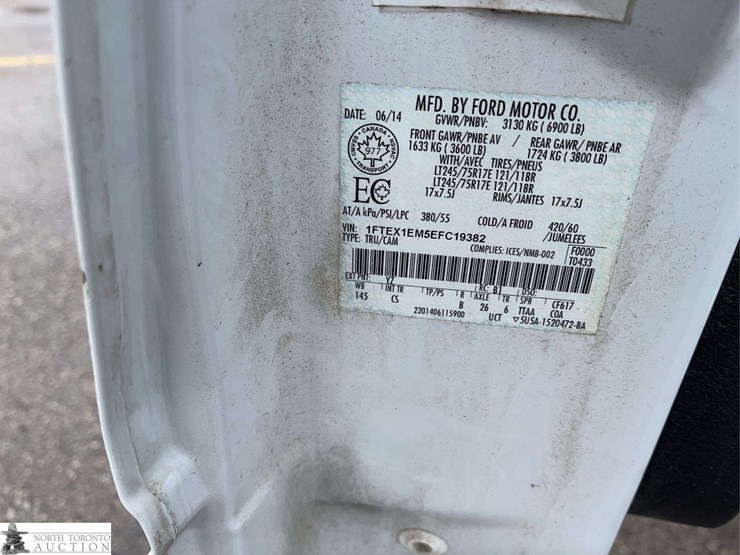 2014-ford-f150-image-17