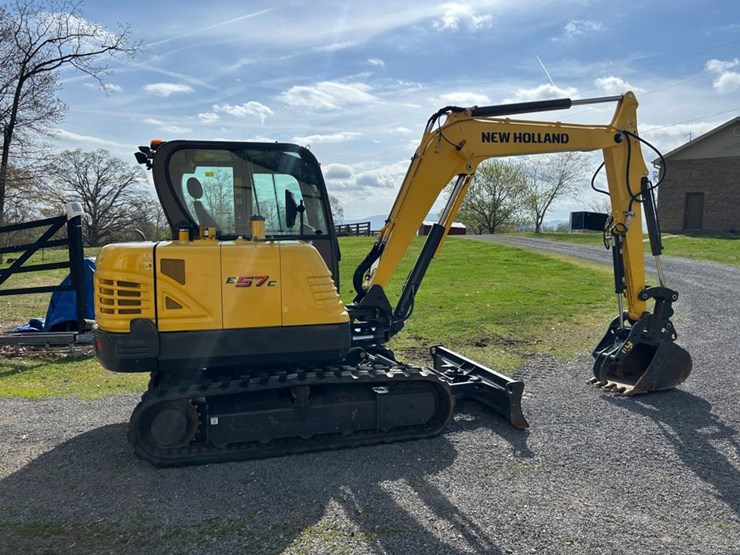 2024-new-holland-e57c-image-6