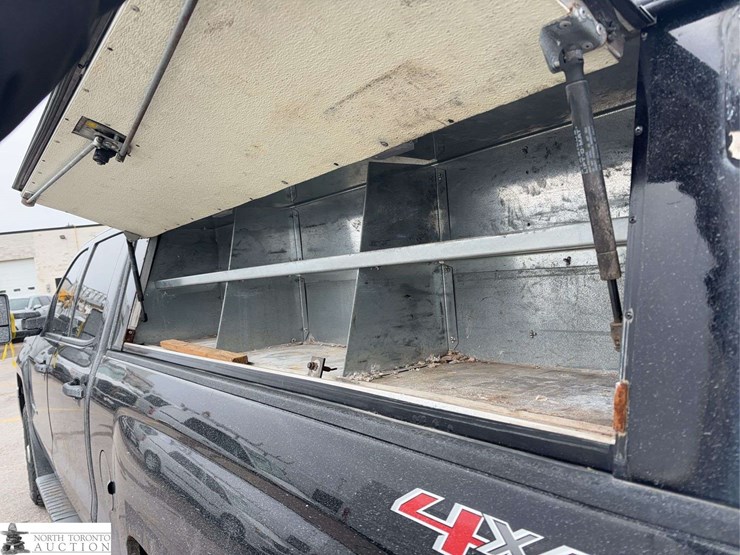 2016-chevrolet-silverado-2500hd-image-27