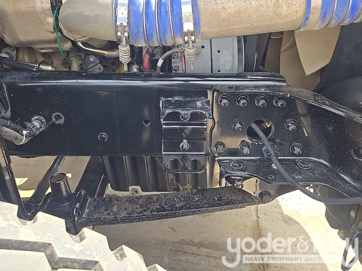 2012-freightliner-cascadia-125-image-70