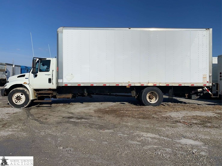 2013-international-durastar-4300-image-3