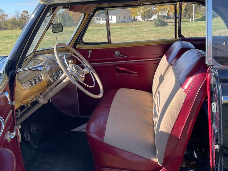1948-ford-super-deluxe-convertible-image-46