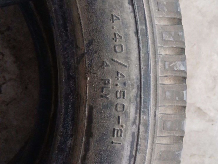 (4)-4.40/4.50-21-tires-image-6