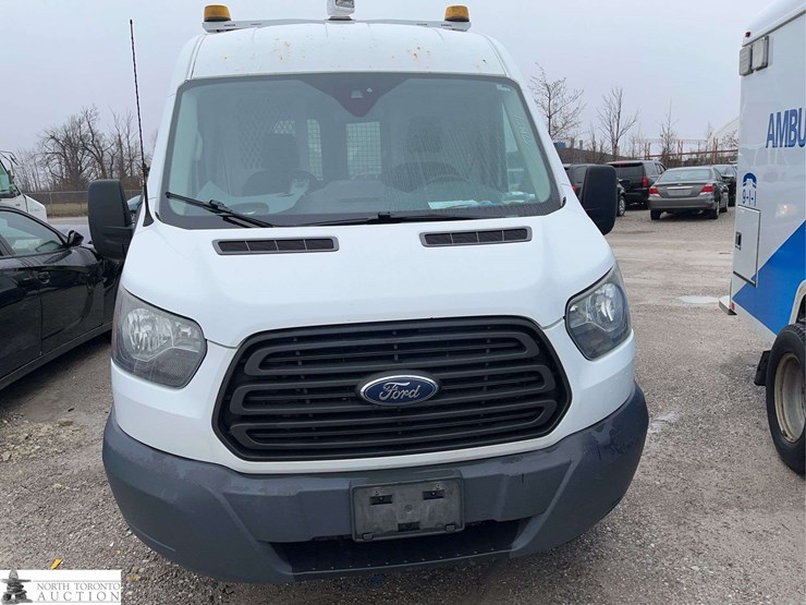 2017-ford-transit-image-2