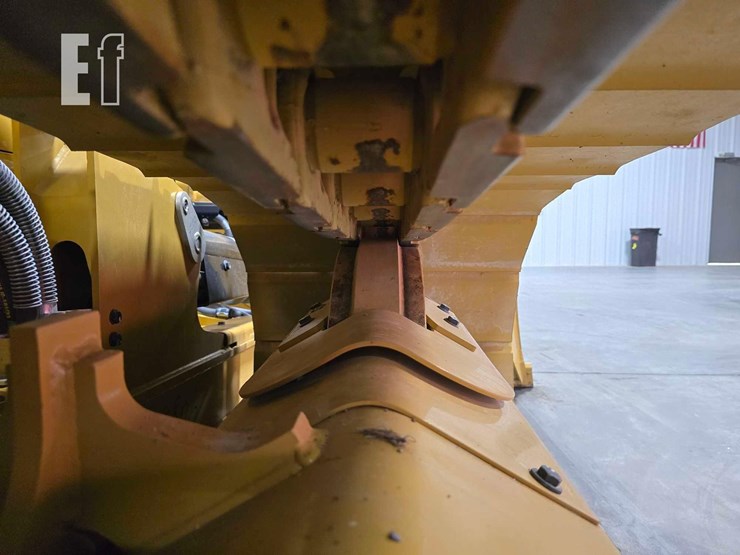 2002-caterpillar-d3-lgp-image-38