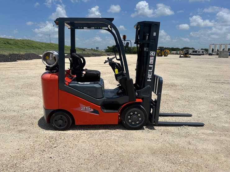 heli-5k-forklift-image-4