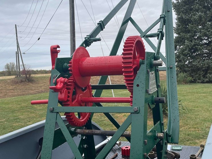 1935-ford-wrecker-image-85