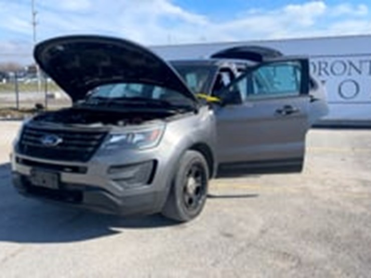 2019-ford-explorer-image-9