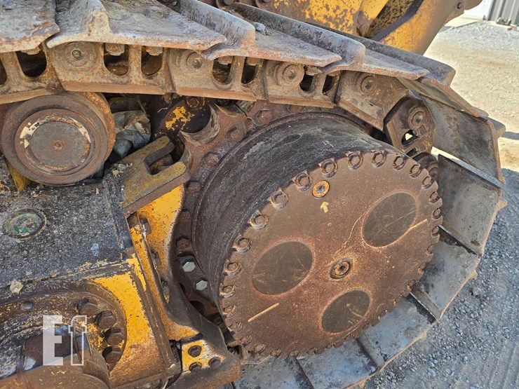 2008-deere-750j-image-27