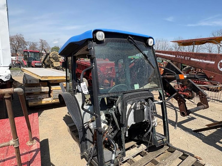 new-holland-t4040-image-1