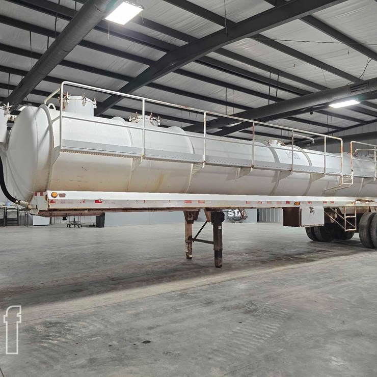 40 FOOT VACUUM TANK TRAILER