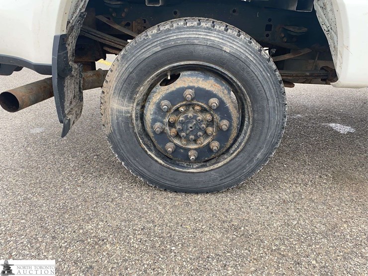 2019-ford-f350-image-9