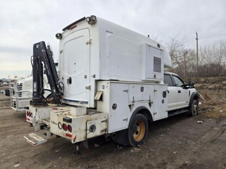 2018-ford-f550-xlt-image-3