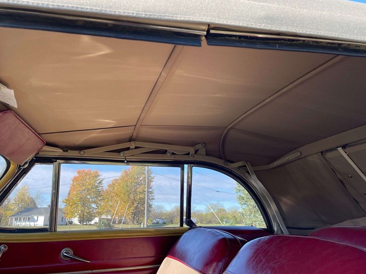 1948-ford-super-deluxe-convertible-image-48