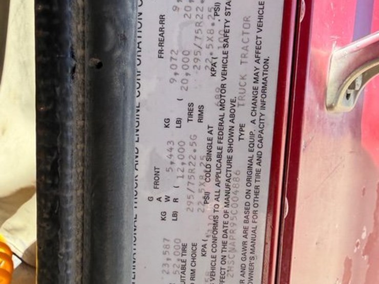 2005-international-9400i-image-14