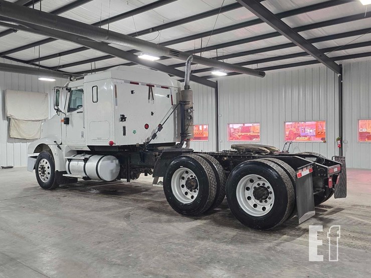 2013-international-paystar-5900-image-4