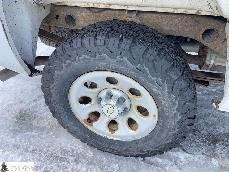 2011-chevrolet-silverado-1500-image-29