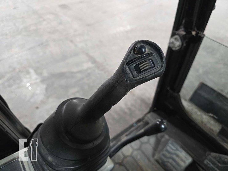 2016-caterpillar-308e2-cr-image-20