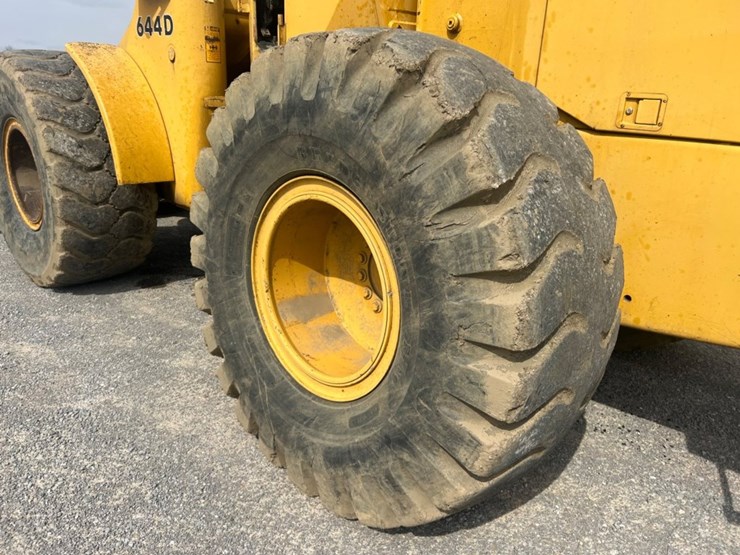 1992-john-deere-644-image-34