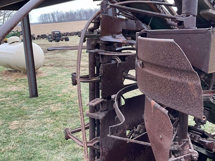 john-deere-binder-image-14