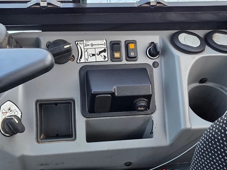 2023-bobcat-e42-image-55