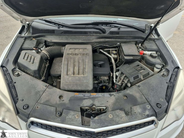 2013-chevrolet-equinox-image-10