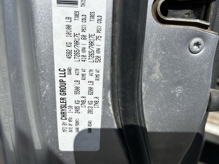 2010-dodge-ram-3500-image-16