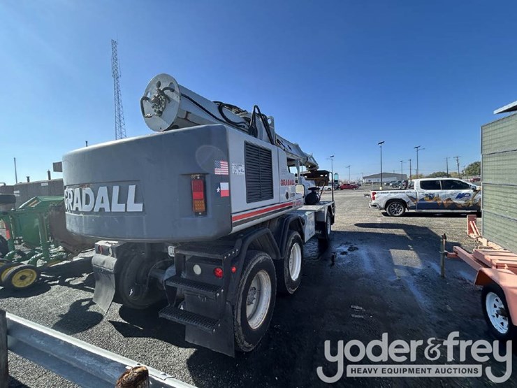 2011-gradall-xl4100-image-4