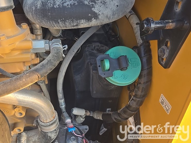 2022-caterpillar-289d3-image-72