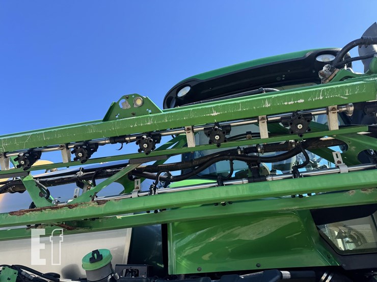 2017-john-deere-r4038-image-9
