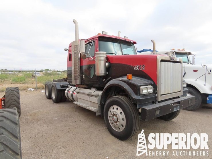 2011-western-star-4900-image-2