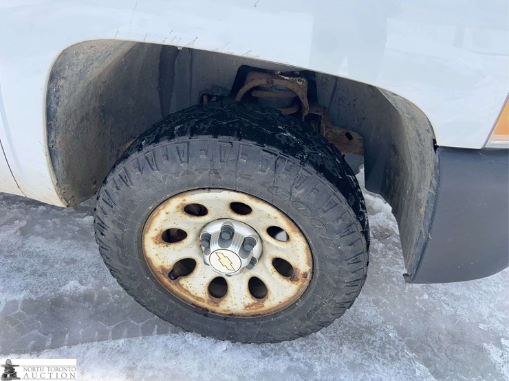 2012-chevrolet-silverado-1500-image-18