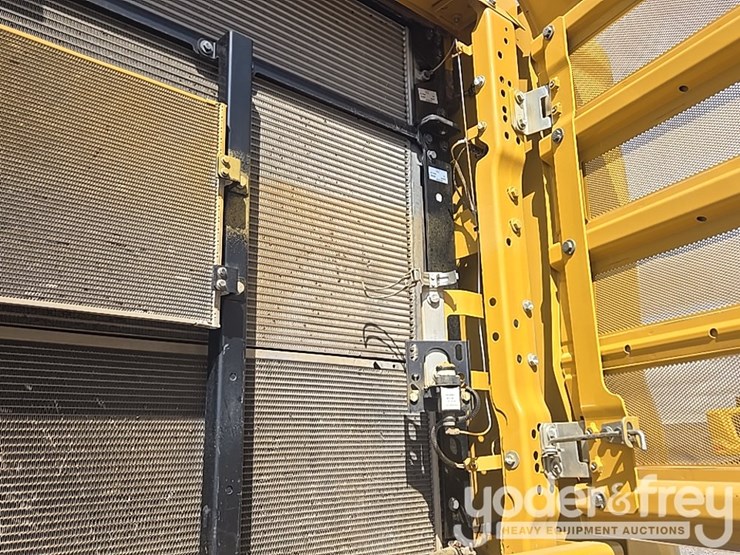 2019-caterpillar-336-image-39