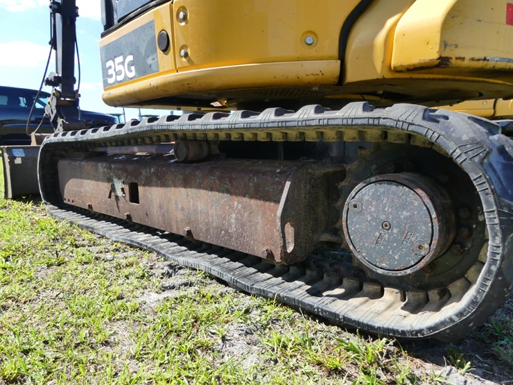 2019-deere-35g-image-5