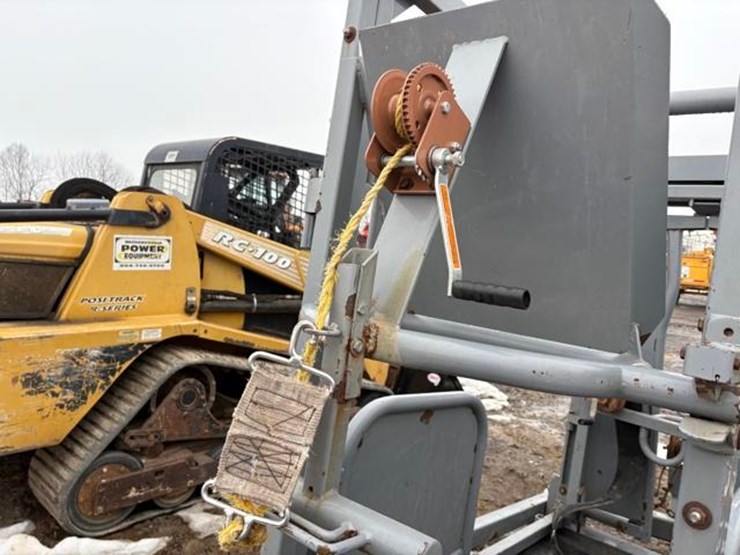 zimmerman-portable-cattle-head-lock-image-5