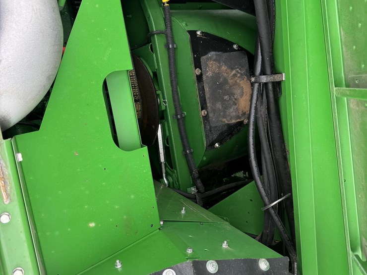 2020-john-deere-s780-image-35