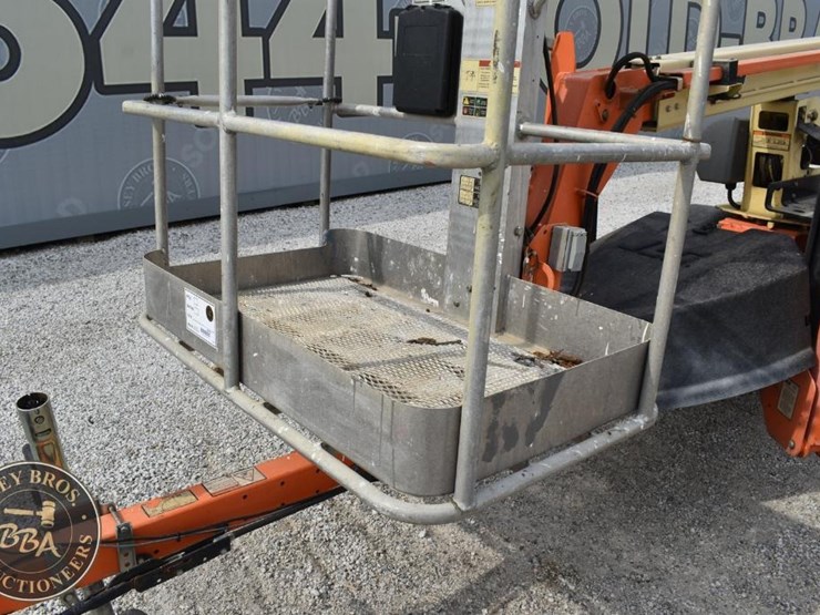 2018-jlg-t350-image-13