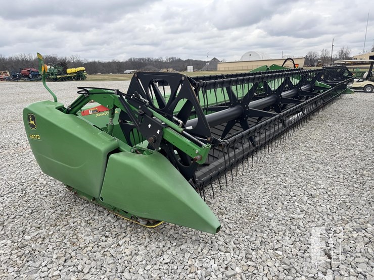 2015-john-deere-640fd-image-11