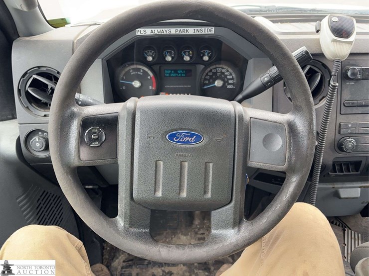 2012-ford-f550-image-33