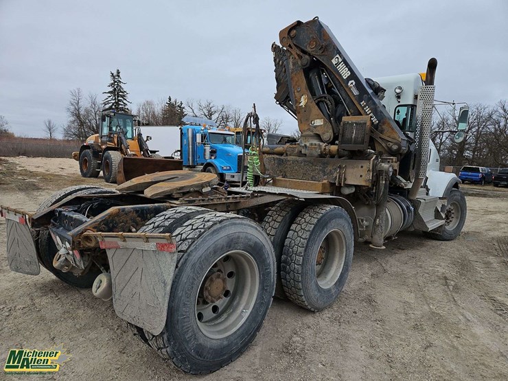 2013-kenworth-t800-image-7