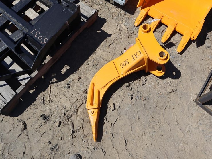 caterpillar-305-image-4