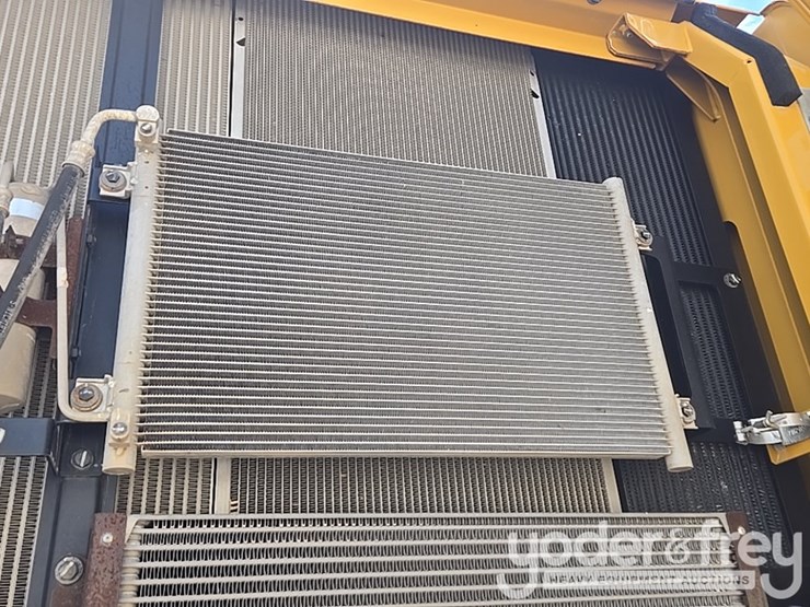 2017-caterpillar-336fl-image-49