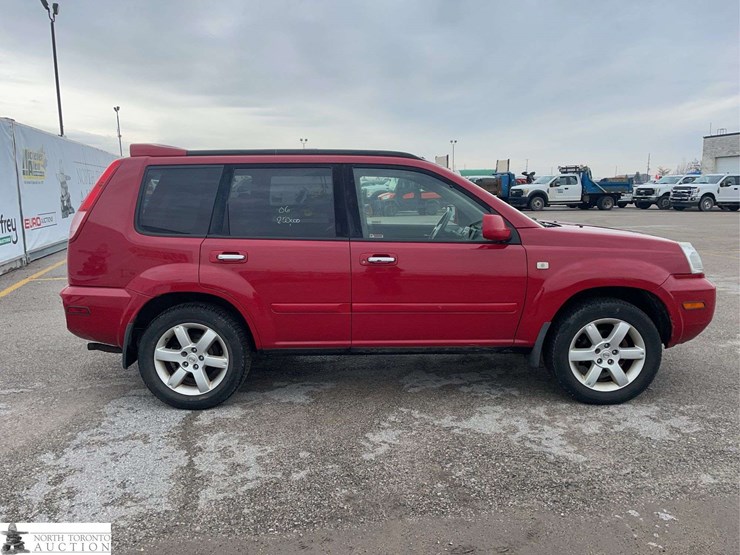 2006-nissan-x-trail-image-4