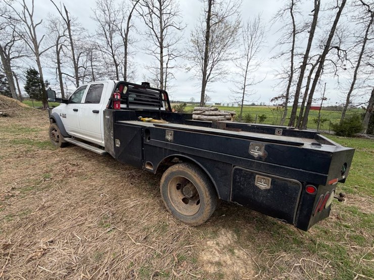 2014-dodge-ram-5500-image-6