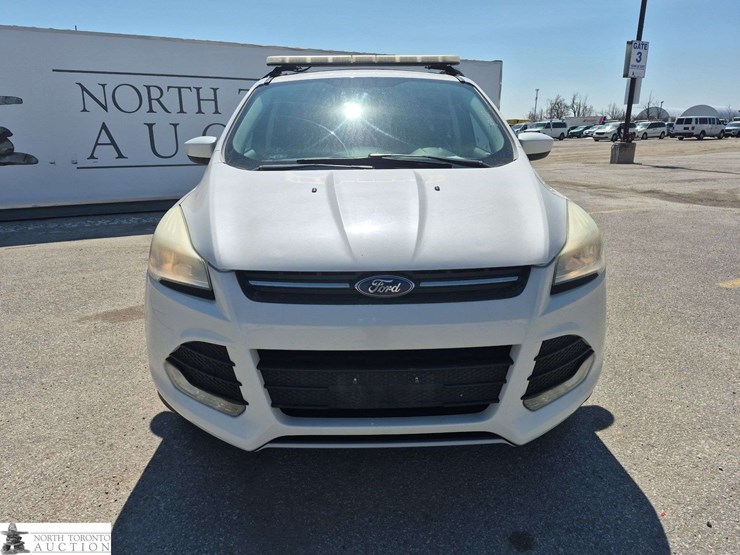 2013-ford-escape-image-2